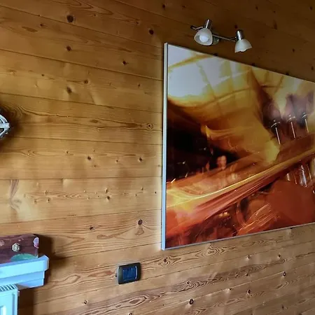 בית נופש Dolomitiwoodyhouse *