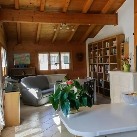 בית נופש Dolomitiwoodyhouse Limana