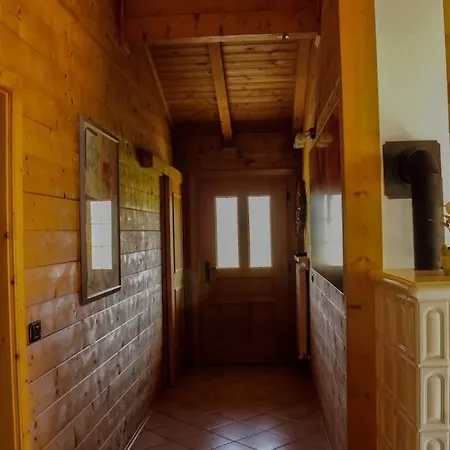 Dolomitiwoodyhouse בית נופש *