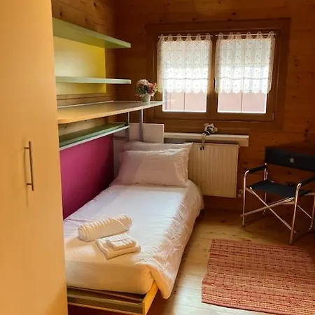 בית נופש Dolomitiwoodyhouse *